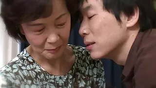প্রাপ্তবয়স্ক স্বর্ণ ...