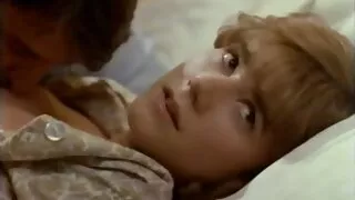 কিঙ্কি ছেলে বোতাম দৈ ...
