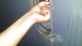 সুন্দর স্বর্ণকেশী কে ...