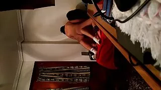 লোভনীয় স্বর্ণকেশী প ...