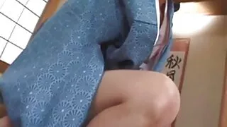 টরিড ফর্সা চুলের ল্য ...