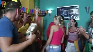 অনুরাগী চিক শন ললেস  ...