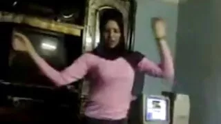 উদ্যমী দাঁড়কাক বেঙ্ ...