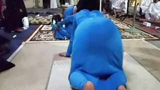 সেক্সি স্বর্ণকেশী সে ...